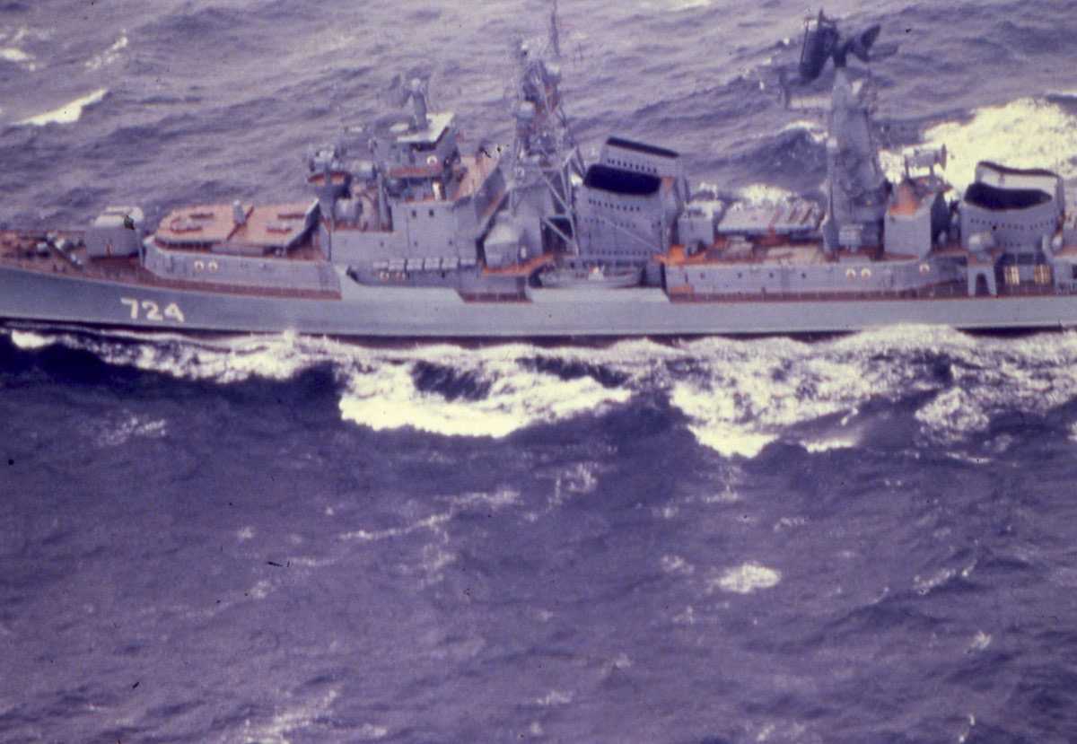 Russisk fartøy av Modifisert Kashin - klassen med nr. 724.