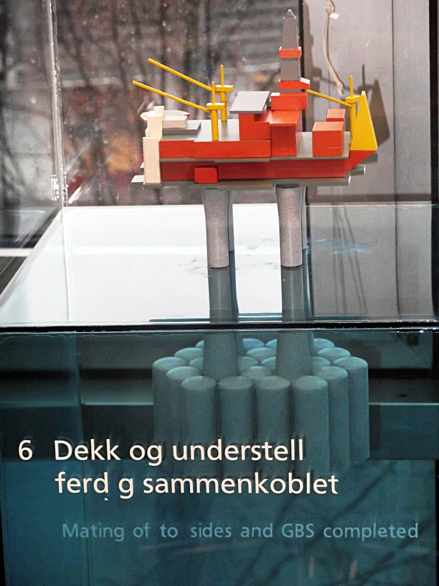 Modell Condeep - Norsk Oljemuseum / DigitaltMuseum