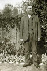 Mann i stasklede på Rophaug