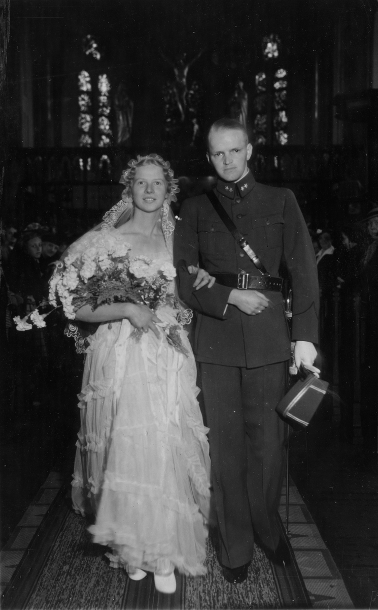 Brudebilder av Else-Cathrine og Carl. 11.06.1938 i Oslo.