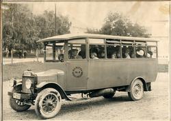 Bilruten Skien-Porsgrunn, en av Enger & Skifjelds rutebiler,