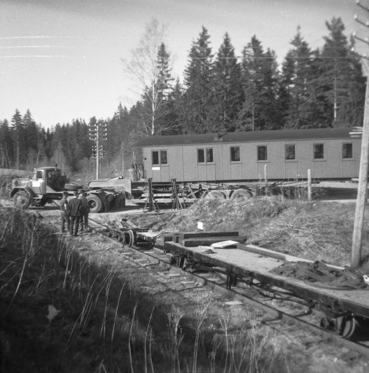 Transport av personvogn BCo 3 fra Sørumsand Verksted til museumsbanen