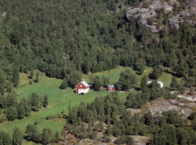 Gårdsbruk.
Gården Høgtun i Nordkil