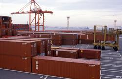Containerhavn i Tokyo.