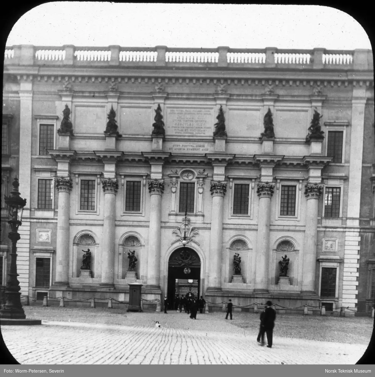 Dias: Sverige: Stockholm og Udstillingen 1897: Slottet, søndre midtfacade