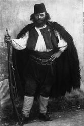 Portrett av mann, Albania