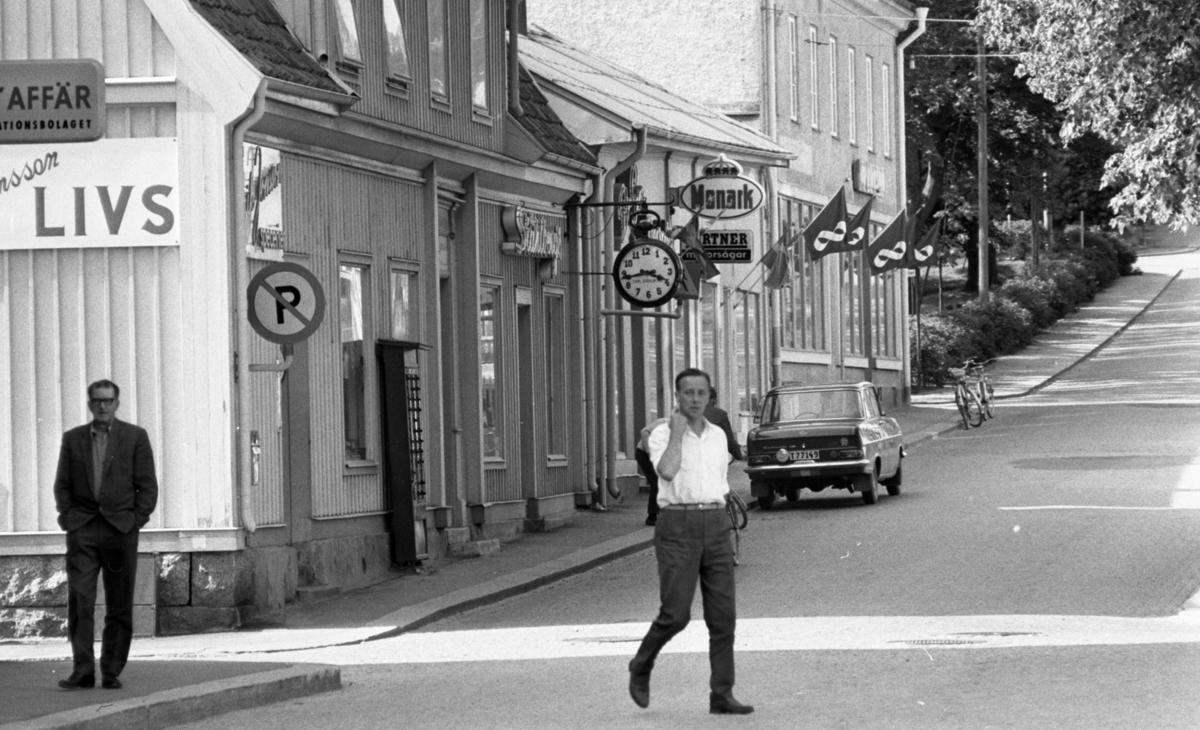 Askersund, Segelflyg. Storgatan.
12 juli 1967