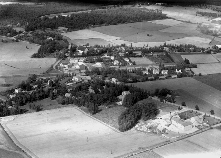 Flygfoto över Sköllersta.