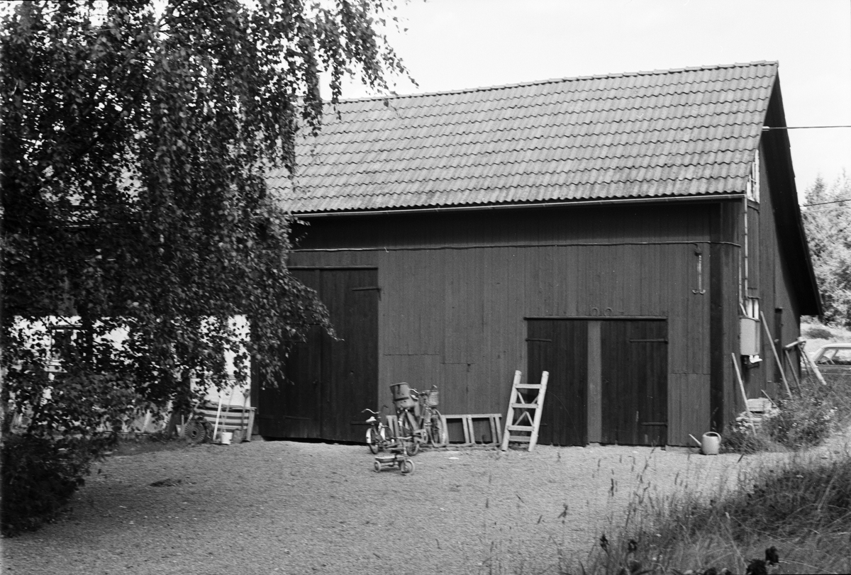 Uthus, Örke 2:8, Skuttunge socken, Uppland 1984