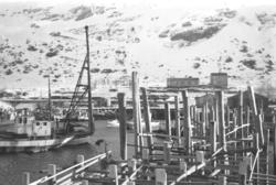 Kaibygging i Hammerfest havn vinteren 1945-46. Det kan være 