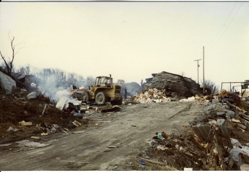 Den gamle søppeldungen i Einarvika