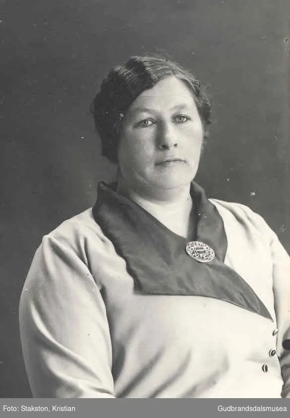 Ragna Viken Nyhus (f. 1900)
