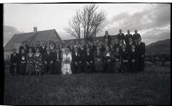 Bryllupet til Borghild Taksdal g. Sande (1911 - 1984) og Ado