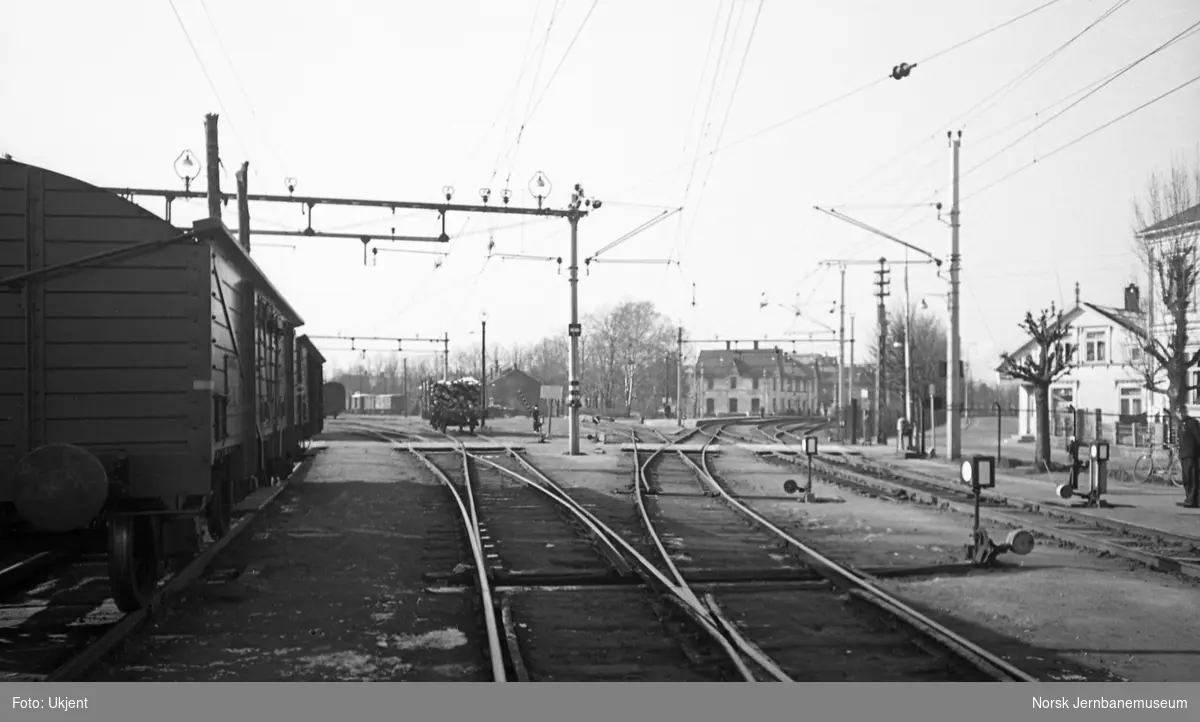 Fredrikstad stasjon, stasjonsbygningen og stasjonsmesteren