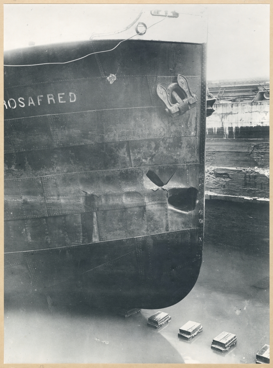 minskador på lastfartyget Rosafred av Verkebäck, byggd i Getruidenberg 1922. fartyget kolliderade troligen med några i isen fastfrusna sprängladdningar den 29/2 1940.
Ex Biskra