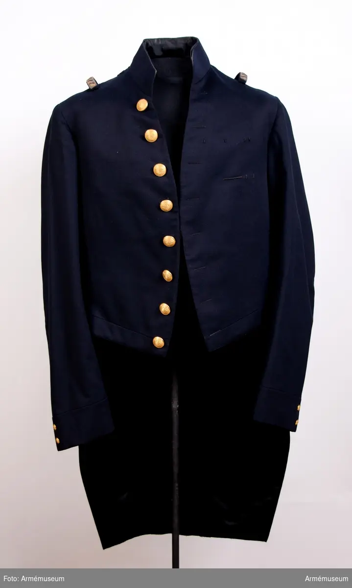 Grupp C I.
Ur liten (adels)uniform för kammarherre vid Kungliga Majestätets  hov.
Buren av kammarherre Carl Fredrik A:son Uggla.