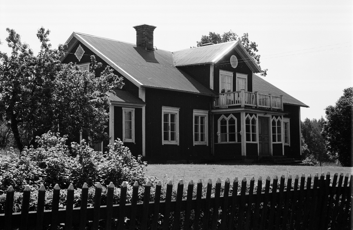 Bostadshus, Saringe 1:2, Nygården, Tuna socken, Uppland 1987