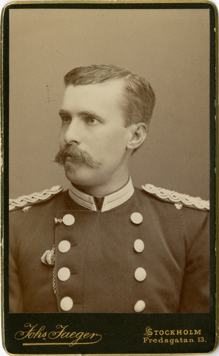 Porträtt av Artur Vilhelm Frestadius, officer vid Andra livgrenadjärregementet I 5.
