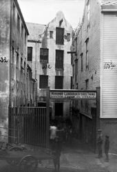 Bakgården eller gårdsplassen til Nordmøre landbruksforretnin