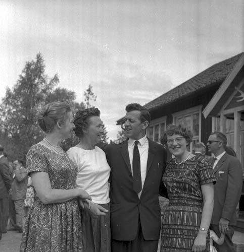 Skolträff vid Knukebo skola år 1962