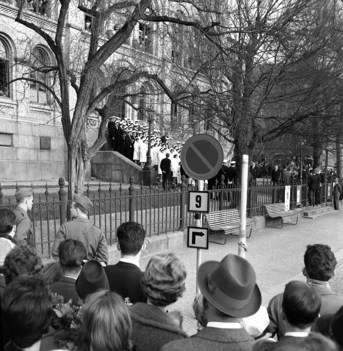 Studentfirande vid torget den 4 maj 1960.