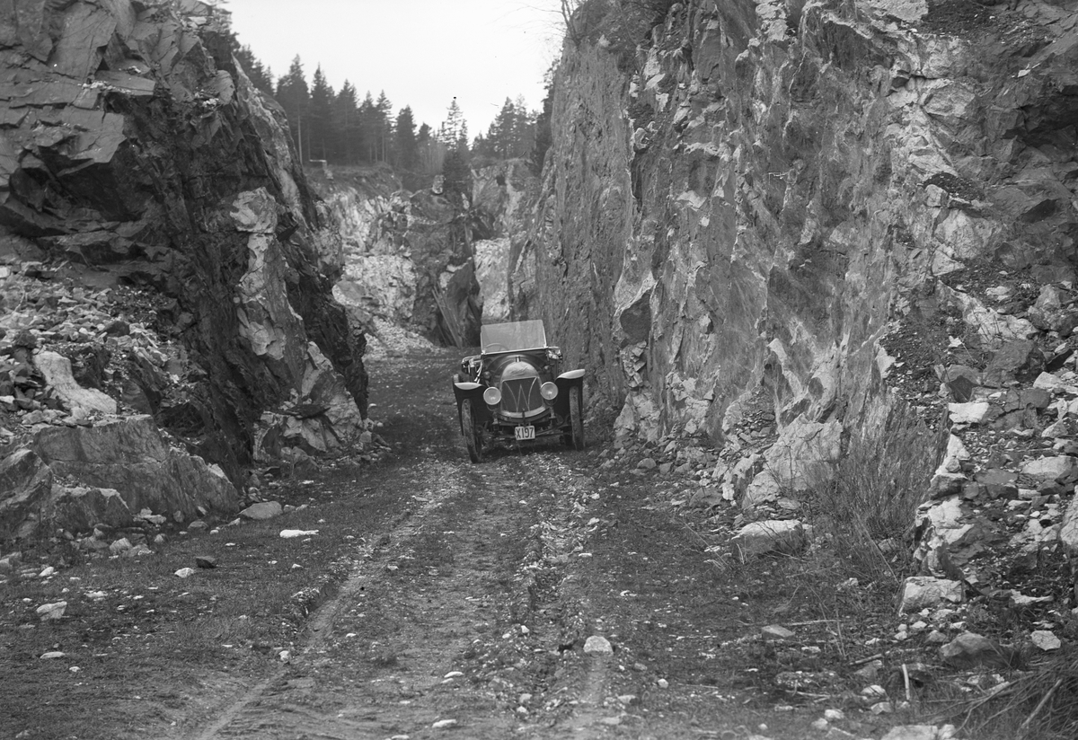 Walls Kalkbrott. Josef Erikssons bil "Winghoff". Köpt den 12 maj 1920 och såld den 31 maj 1921