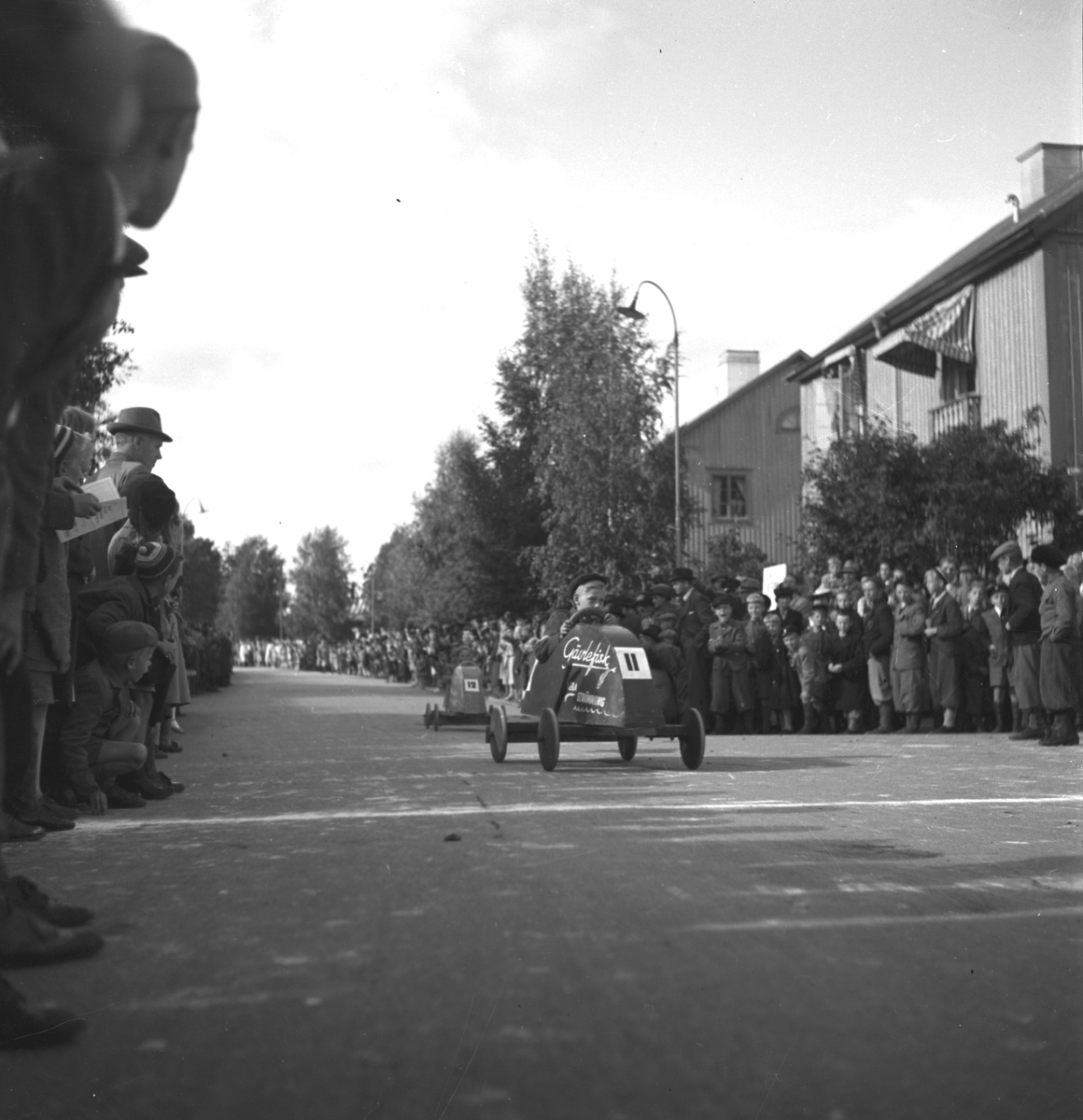 KFUM:s Pojkracertävling. September 1944. Nynäs. Bil nr 11 Gävle Fisk
