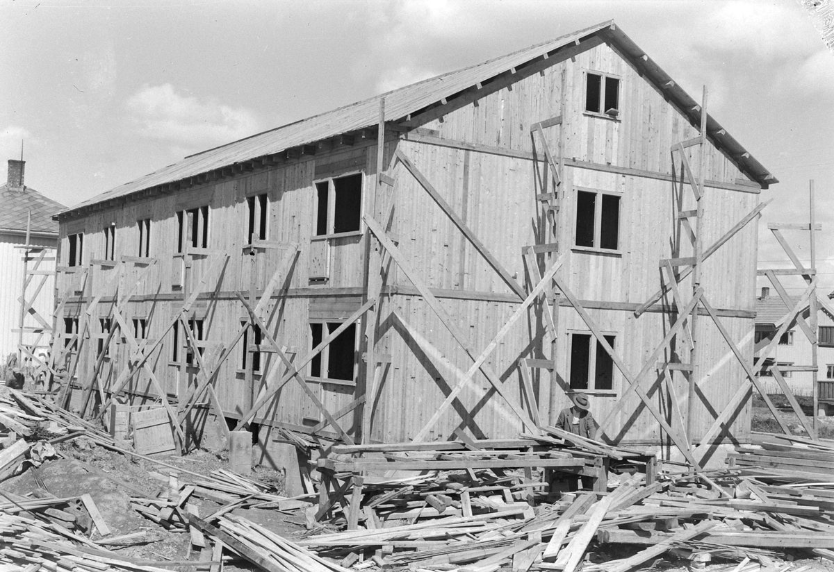 Byggevirksomhet forskjellige steder i utkanten av Trondheim
