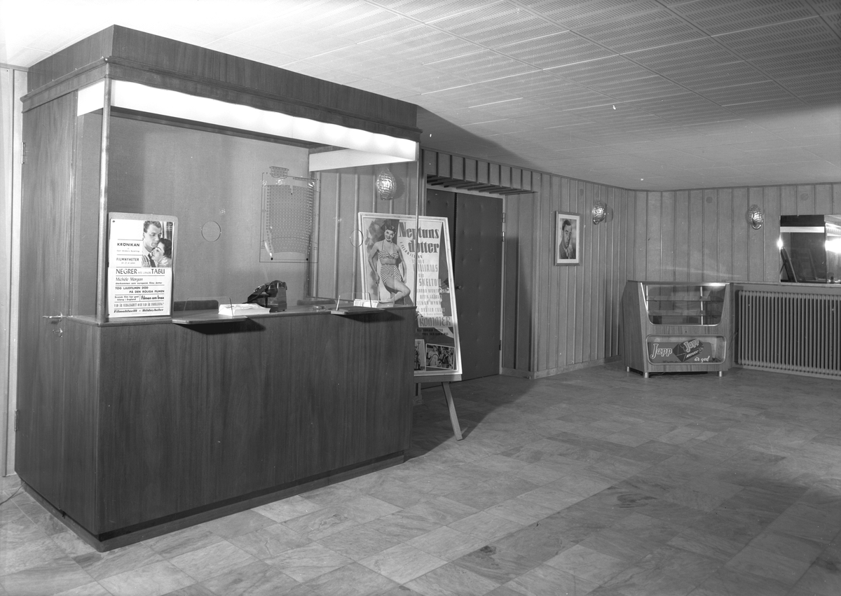 Metropol-biografen på Norra Kopparslagargatan. Den 15 oktober 1949