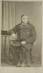 Fangeportrett. Hans Olsen Tangen, fra Lier, arrestert i 1870