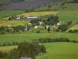 Leikvamsgrenda. Kulturlandskap med småhusbebyggelse ved gård