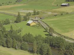 Roland. Våningshus som har vært skole, telefonsentral, legek