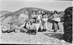 Klippfisktørking på Uthaug, Ørlandet.