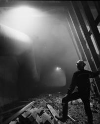 Oslotunnelen : Stasjonshallen på Nationaltheatret stasjon et