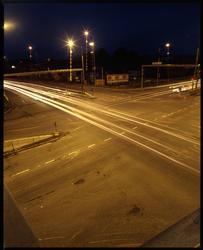 Trafikk og lys om natten reklamefoto Norsk Data