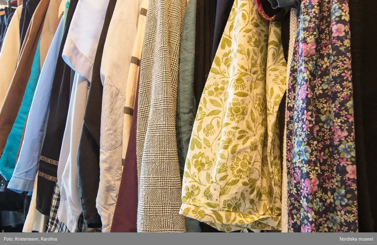Garderob hos en kvinna i övre medelåldern från Täby, fotograferad till Fataburen 2015