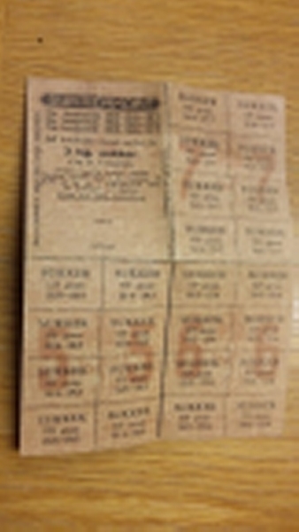 Kartongkort med tekst og inndelte rubrikker med oppgitte datoer og sukkermengde