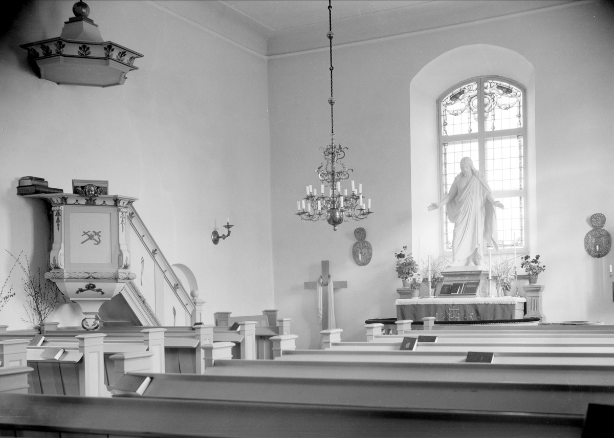 Interiör i kyrka, Uppland 1940