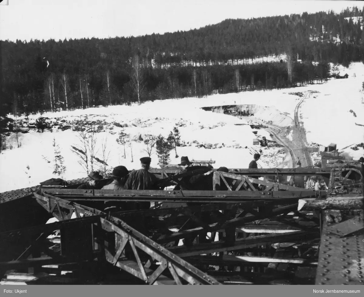 Bygging av bru på Solørbanen, enten Knapfoss eller Haugsfoss - Norsk ...