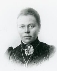 Portrett,sølje og smykke.
Ingeborg Thoen