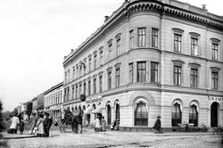 Drammens og Oplands Kreditbank. Antoni Capjons gård på Brage