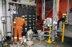 Dekket til Draugen er under bygging og utrustning ved Kværne