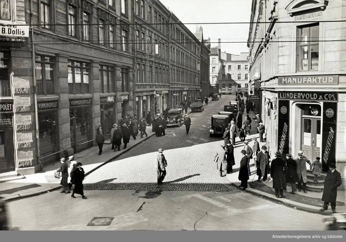 Ebbells gate, Oslo, sett fra Storgata 39. Udatert, 1930-tallet.