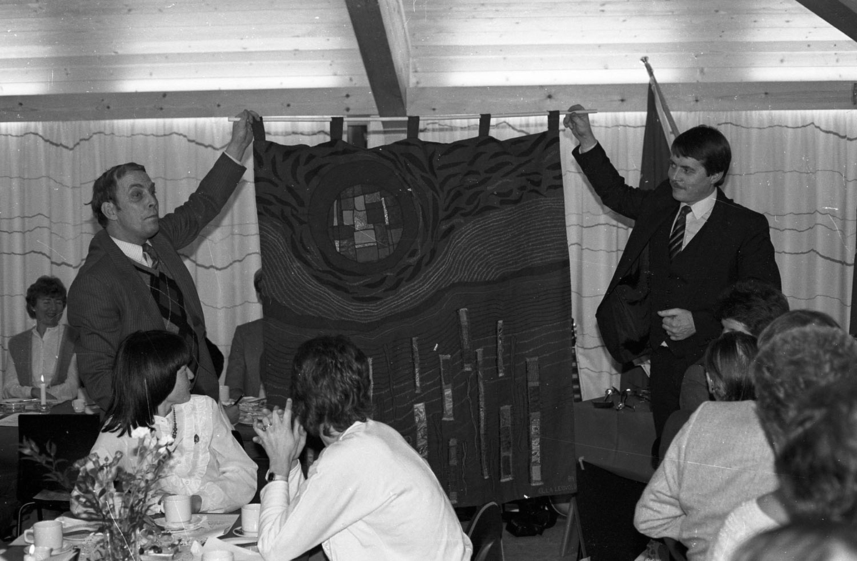 Offisiel åpning av Aamodt Grendehus i 1985
