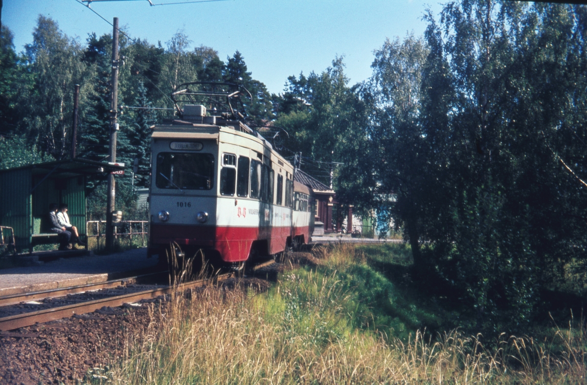 Ekebergbanes vogn 1016 på Ljabru