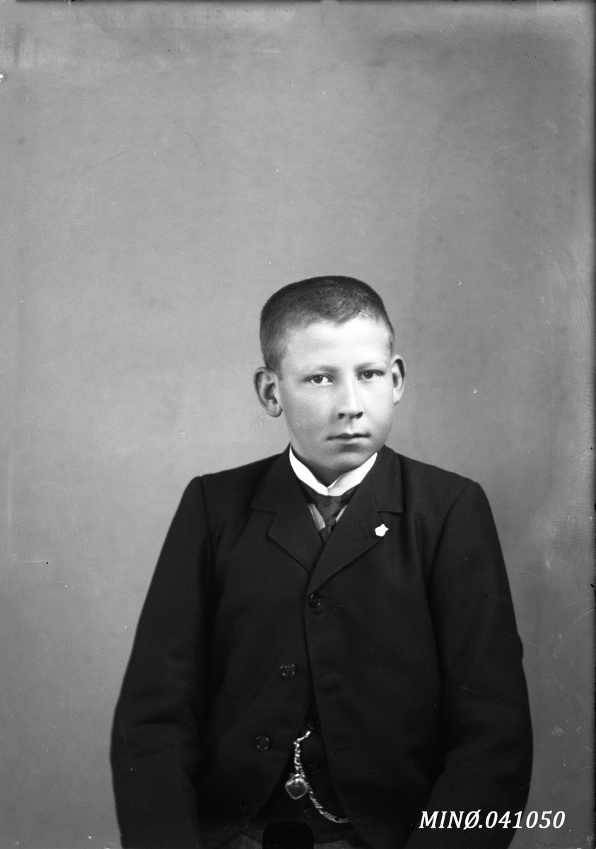 Portrett av ung mann - Karl Lindgren
