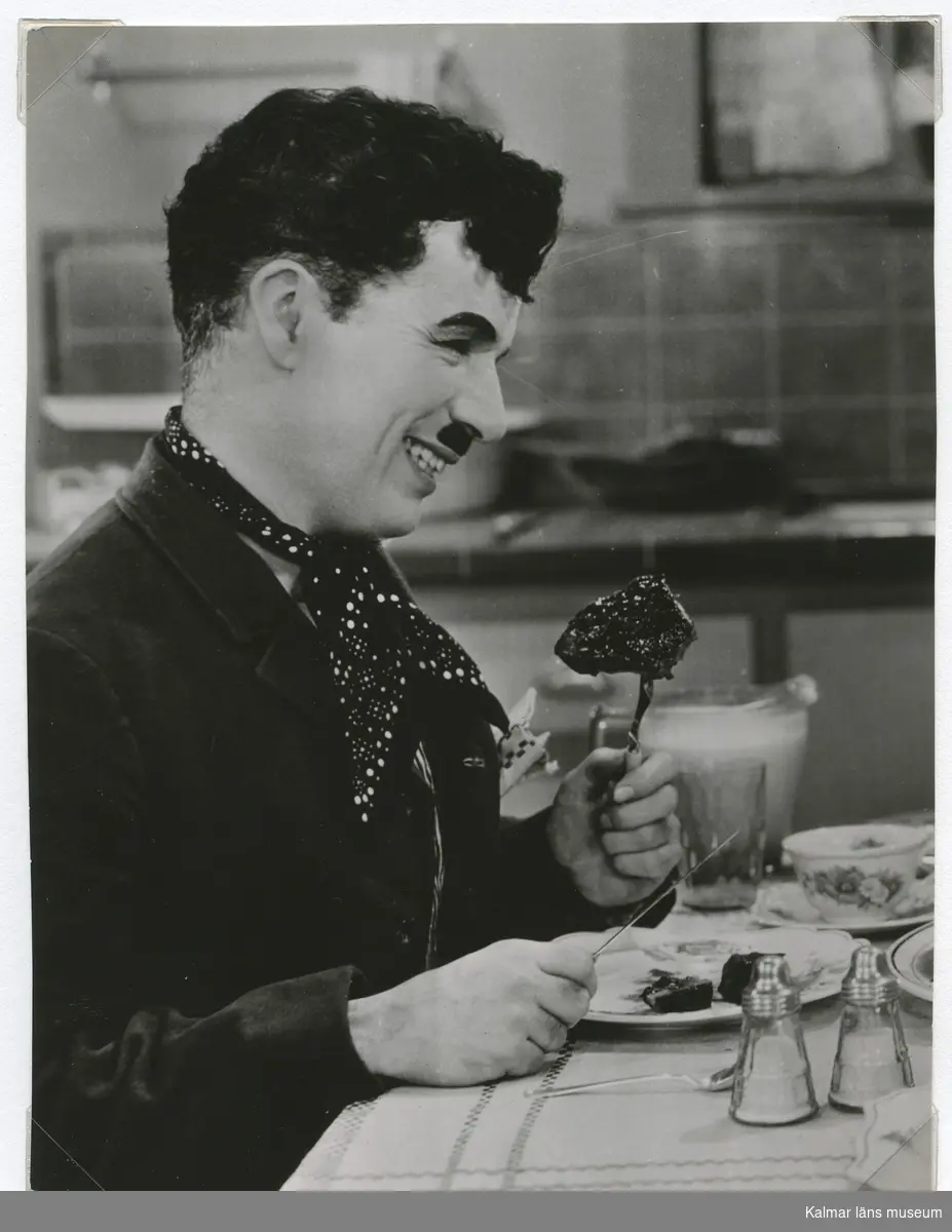 Chaplin, Charles
f.16/4 1889, d. 25/12 1977
