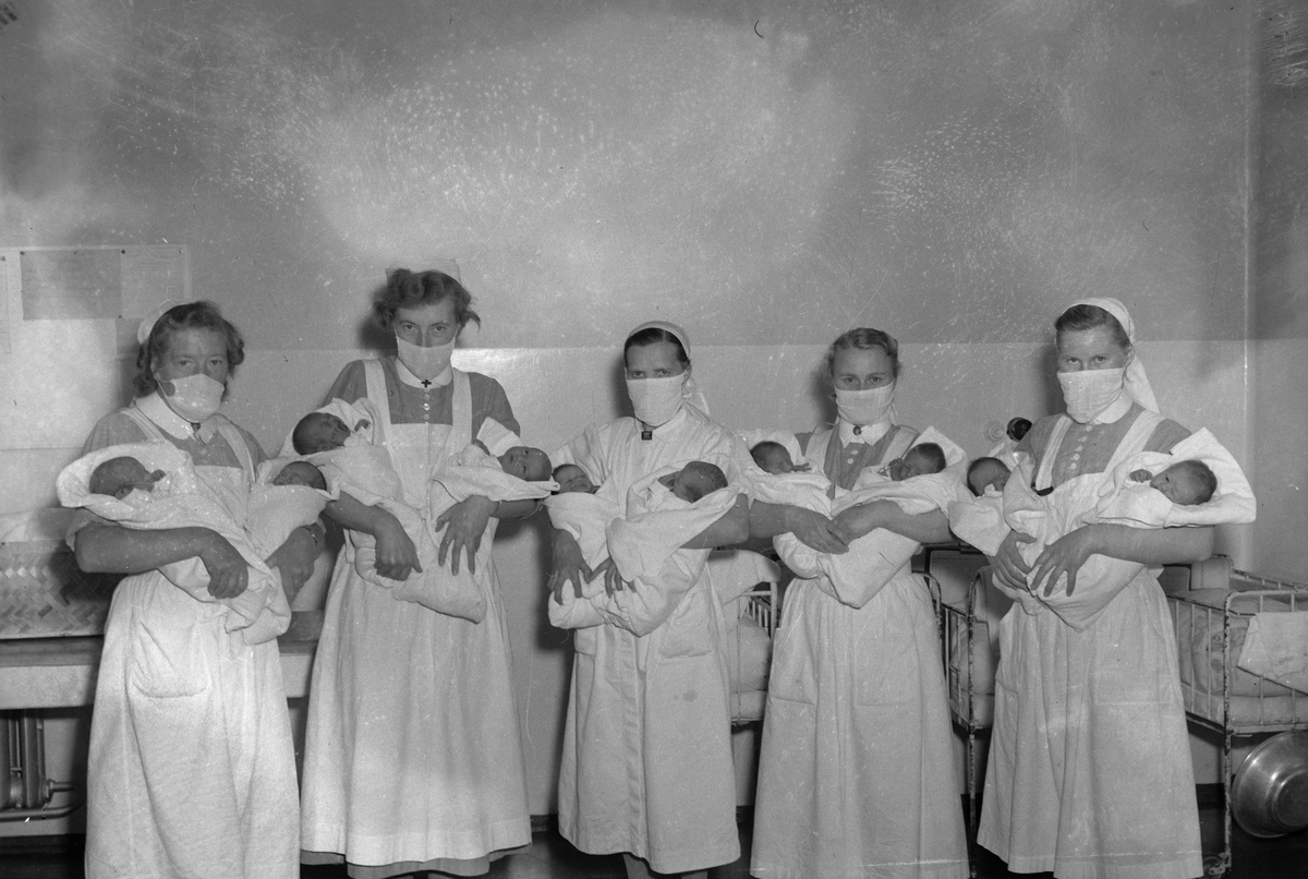 Fem tvillingpar født ved E.C. Dahls stiftelse