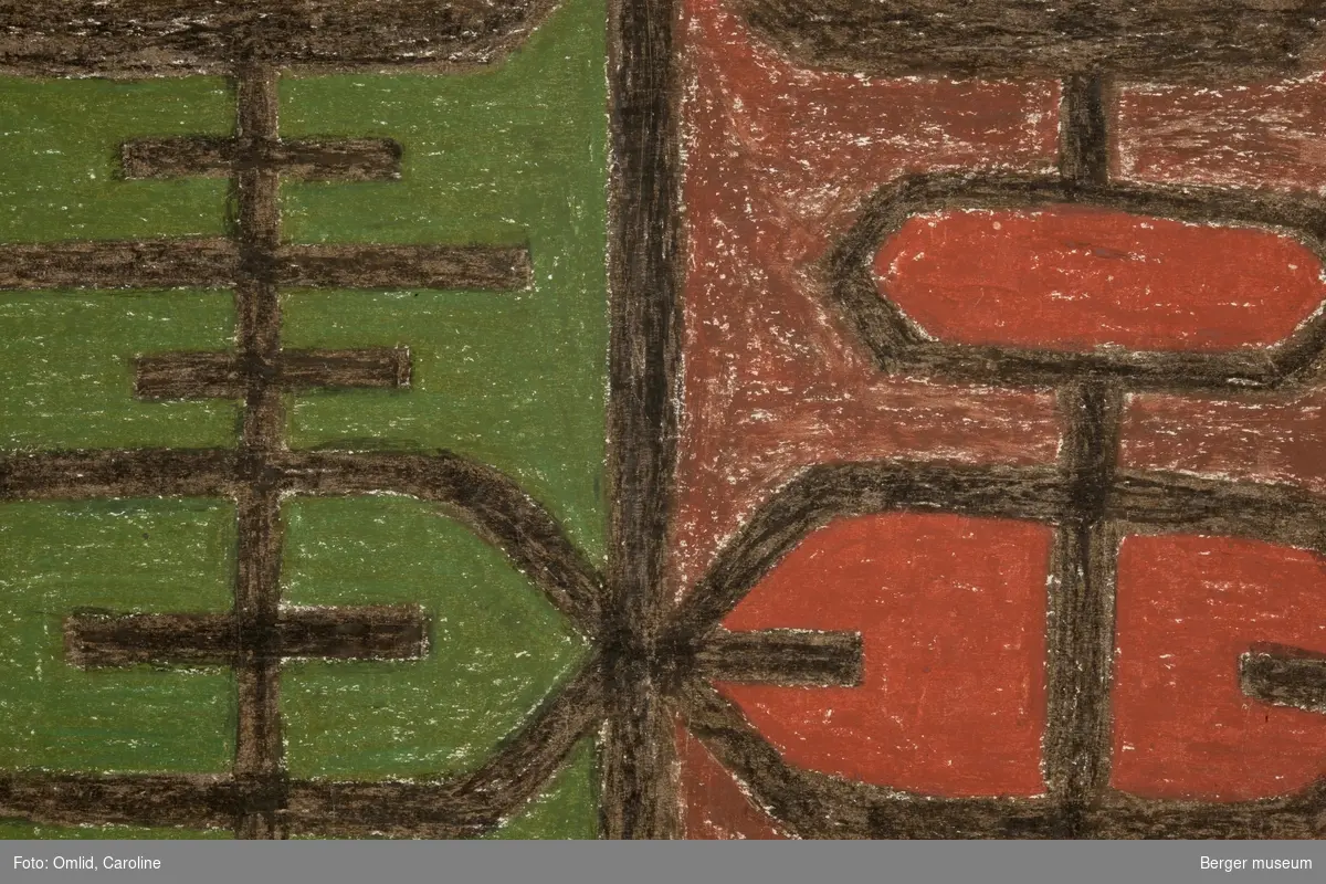 Mønsteret er inndelt som langsgående grønne og terrakottarød striper dekorert med geometriske mønstre i brunt.