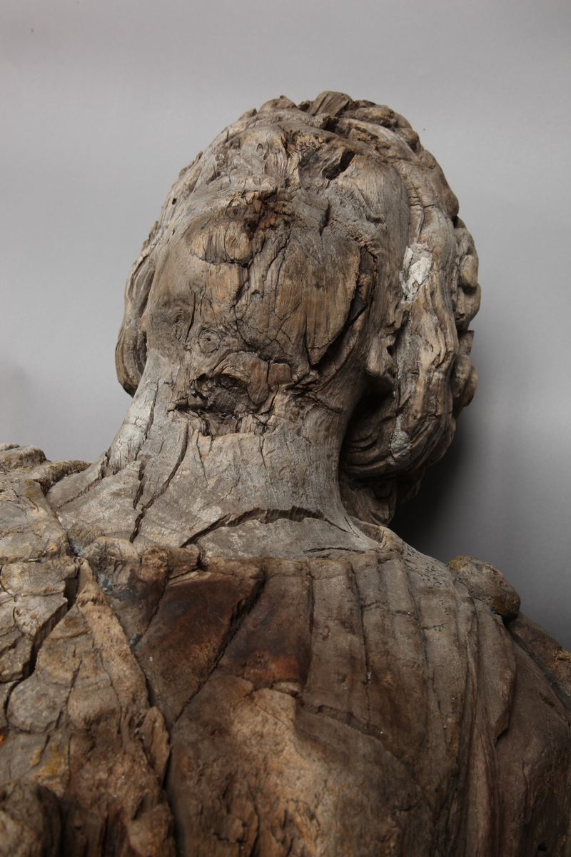 Gallionsfigur av kvinne funnet utenfor kysten av Mandal fra ukjent skip.